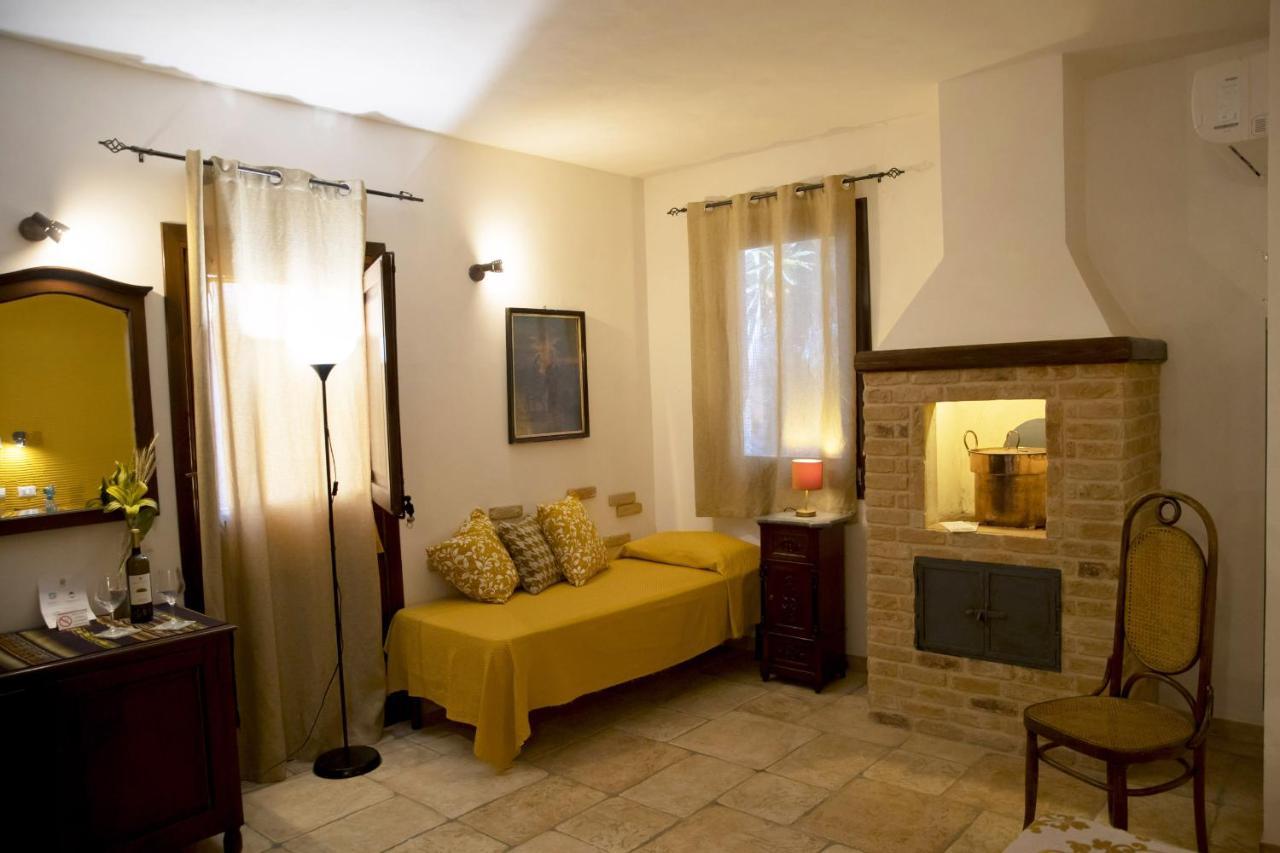 B&B Sabir San Vito Lo Capo Exteriör bild